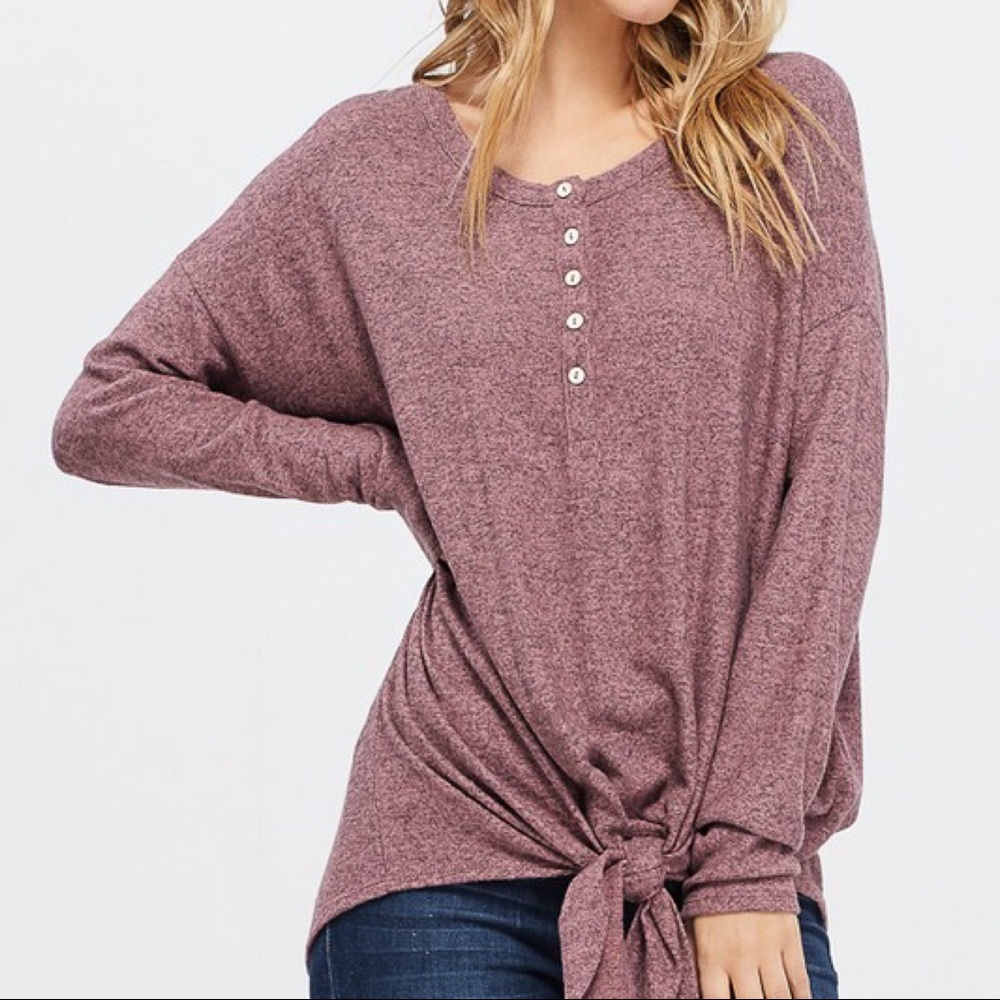 CLEARANCE-NO OFFERS‼️Super Soft Henley Tie Top - Picture 2 of 5